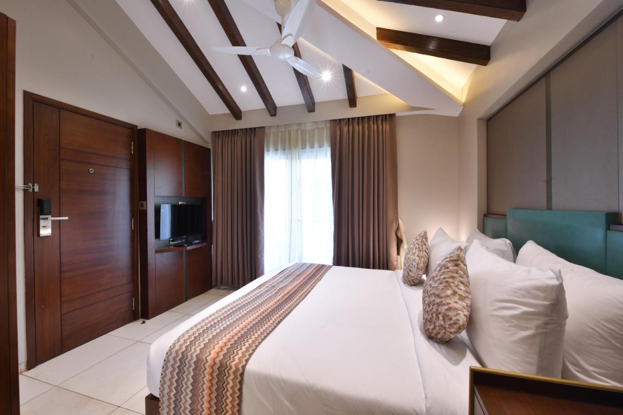 Arova Woods Zinc Journey By The Fern, Lonavala Hotel Ngoại thất bức ảnh